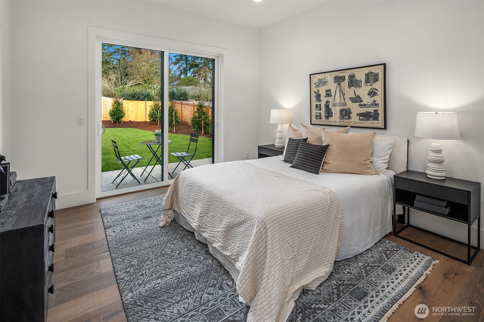 16544 SE 28th Street , Bellevue, WA 98008