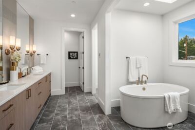 16544 SE 28th Street , Bellevue, WA 98008 - Photo 25