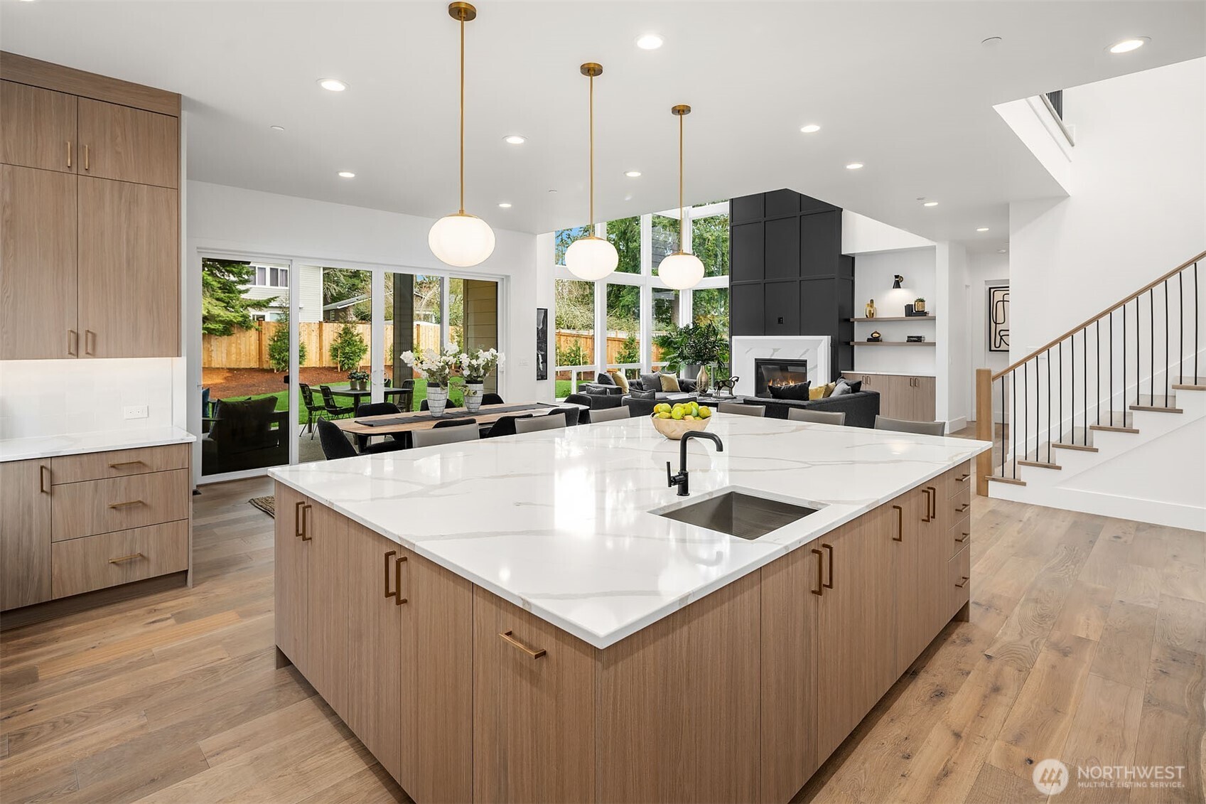 16544 SE 28th Street , Bellevue, WA 98008