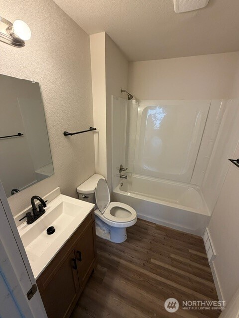 1432 E 29th Street , Tacoma, WA 98404