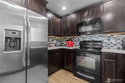 1118 Chestnut Court #18, Everett, WA 98201 - Photo 13