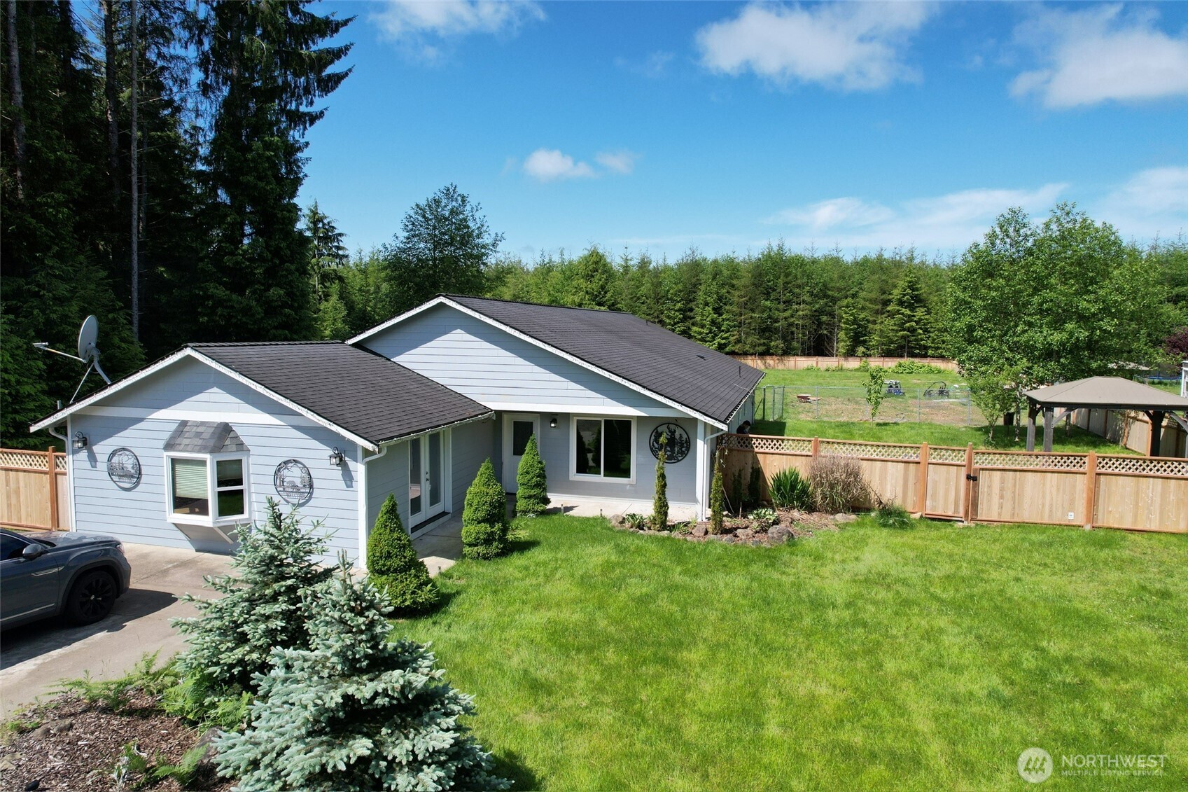 381 Elk Valley Road , Forks, WA 98331-9201