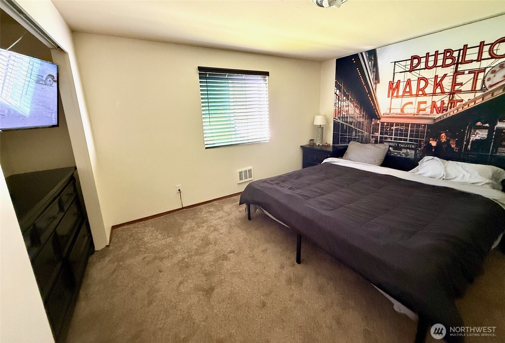 381 Elk Valley Road , Forks, WA 98331-9201