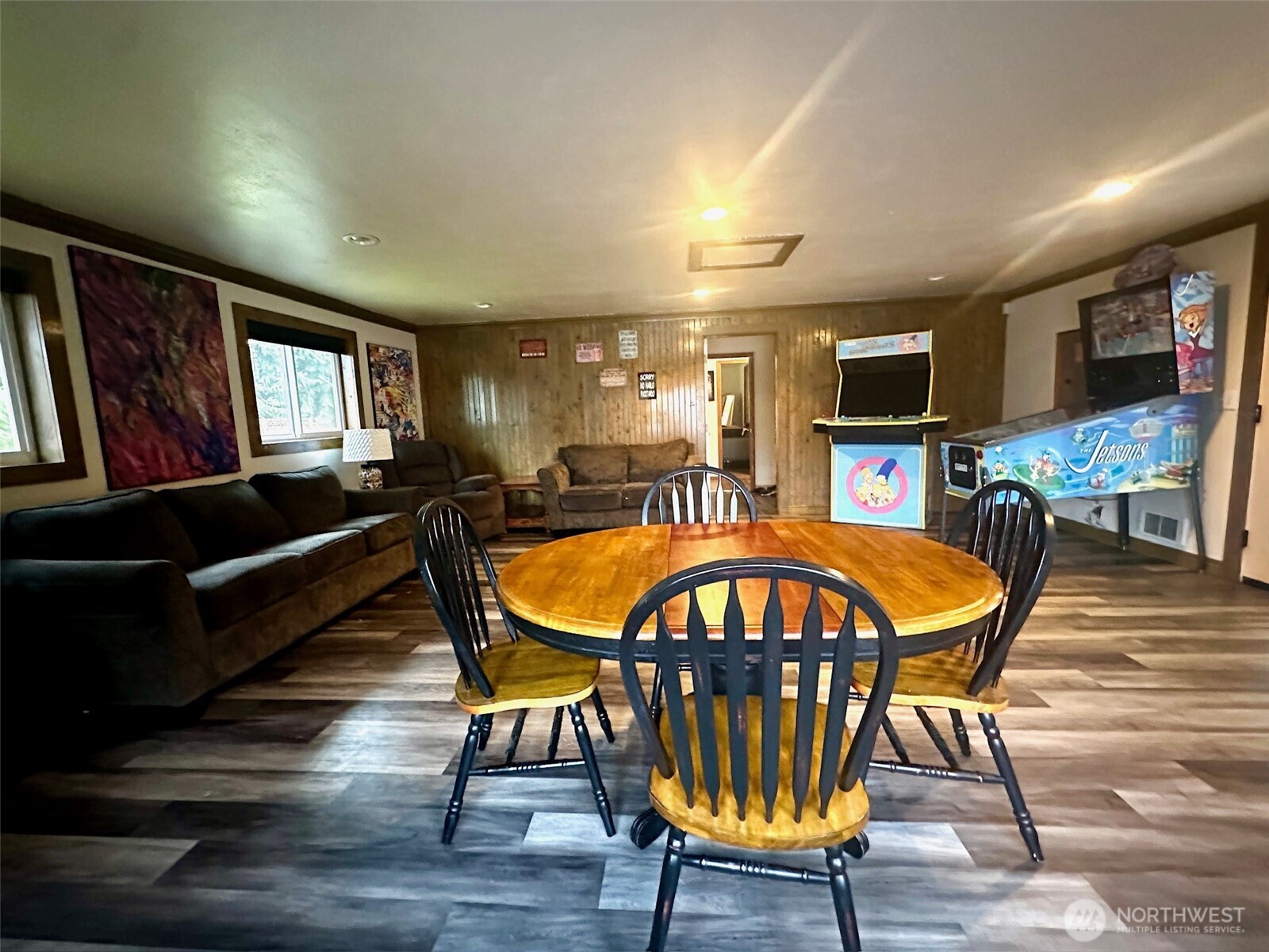 381 Elk Valley Road , Forks, WA 98331-9201