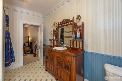 602 N Main Street , Coupeville, WA 98239 - Photo 12