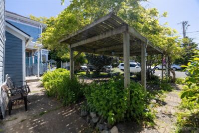 602 N Main Street , Coupeville, WA 98239 - Photo 3