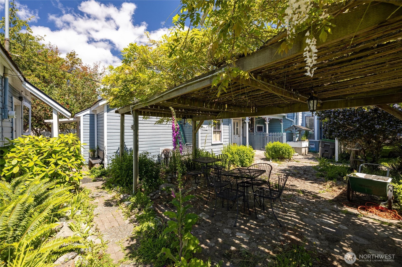 602 N Main Street , Coupeville, WA 98239