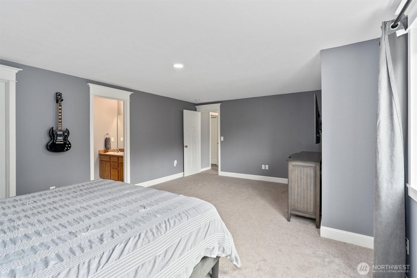 18805 86th Drive NW, Stanwood, WA 98292