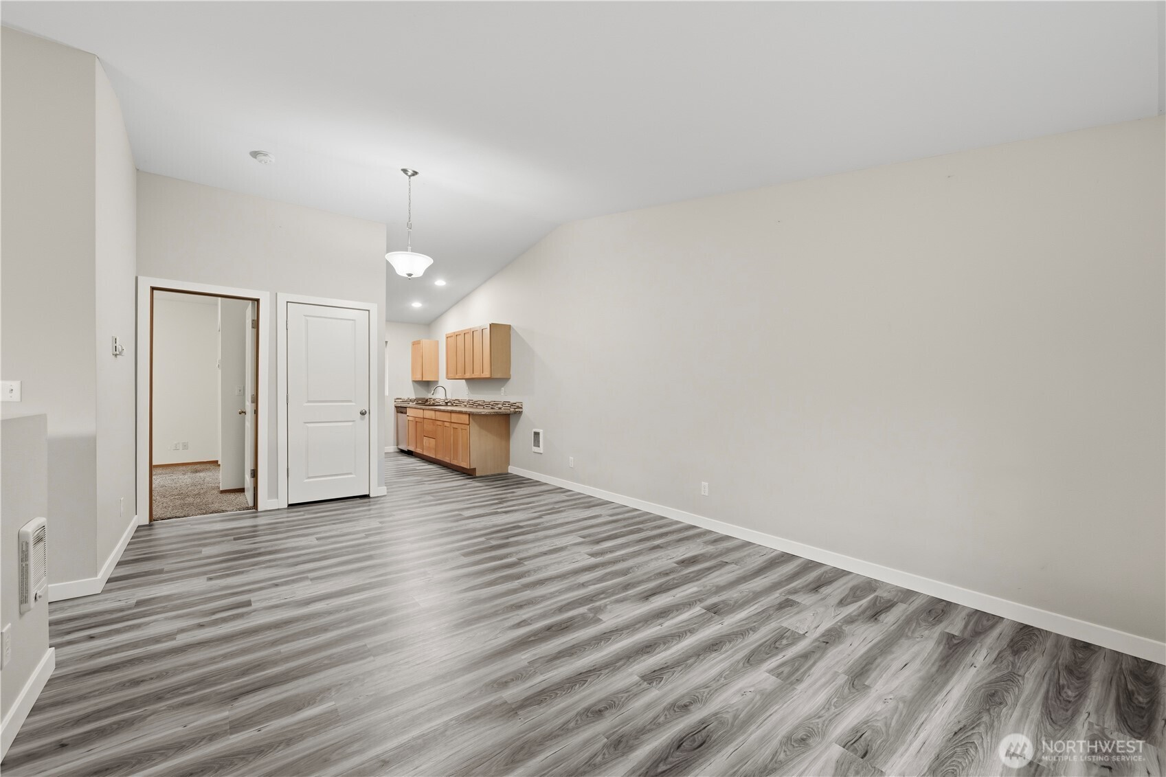 12801 Ridge Circle E, Bonney Lake, WA 98391