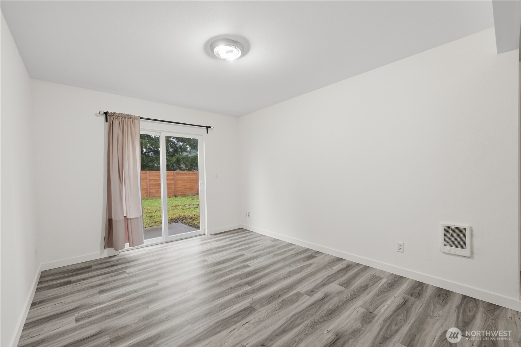 12801 Ridge Circle E, Bonney Lake, WA 98391