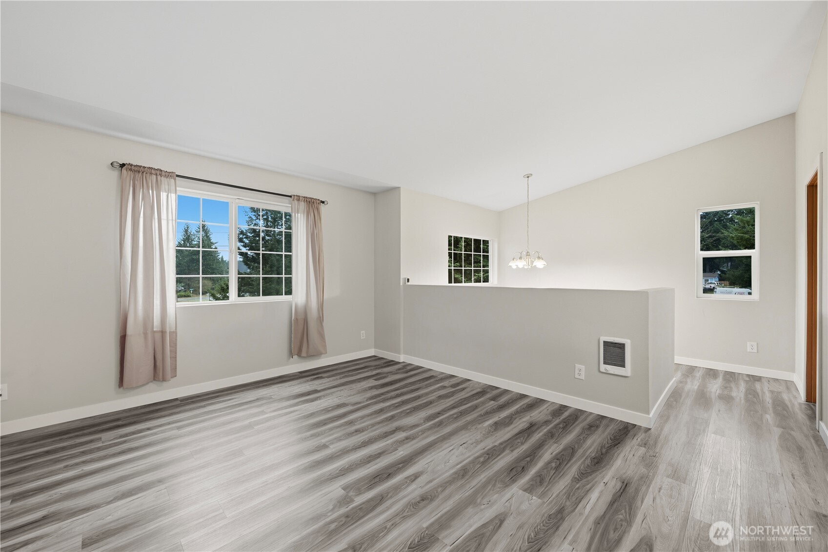 12801 Ridge Circle E, Bonney Lake, WA 98391