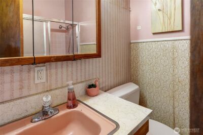 1730 N Narrows Drive , Tacoma, WA 98406-1510 - Photo 13