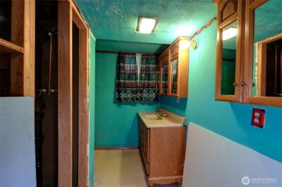 1730 N Narrows Drive , Tacoma, WA 98406-1510 - Photo 24