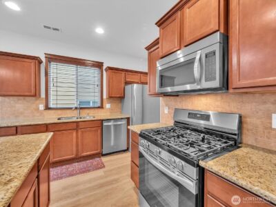 109 161st Place SE, Bothell, WA 98012 - Photo 7