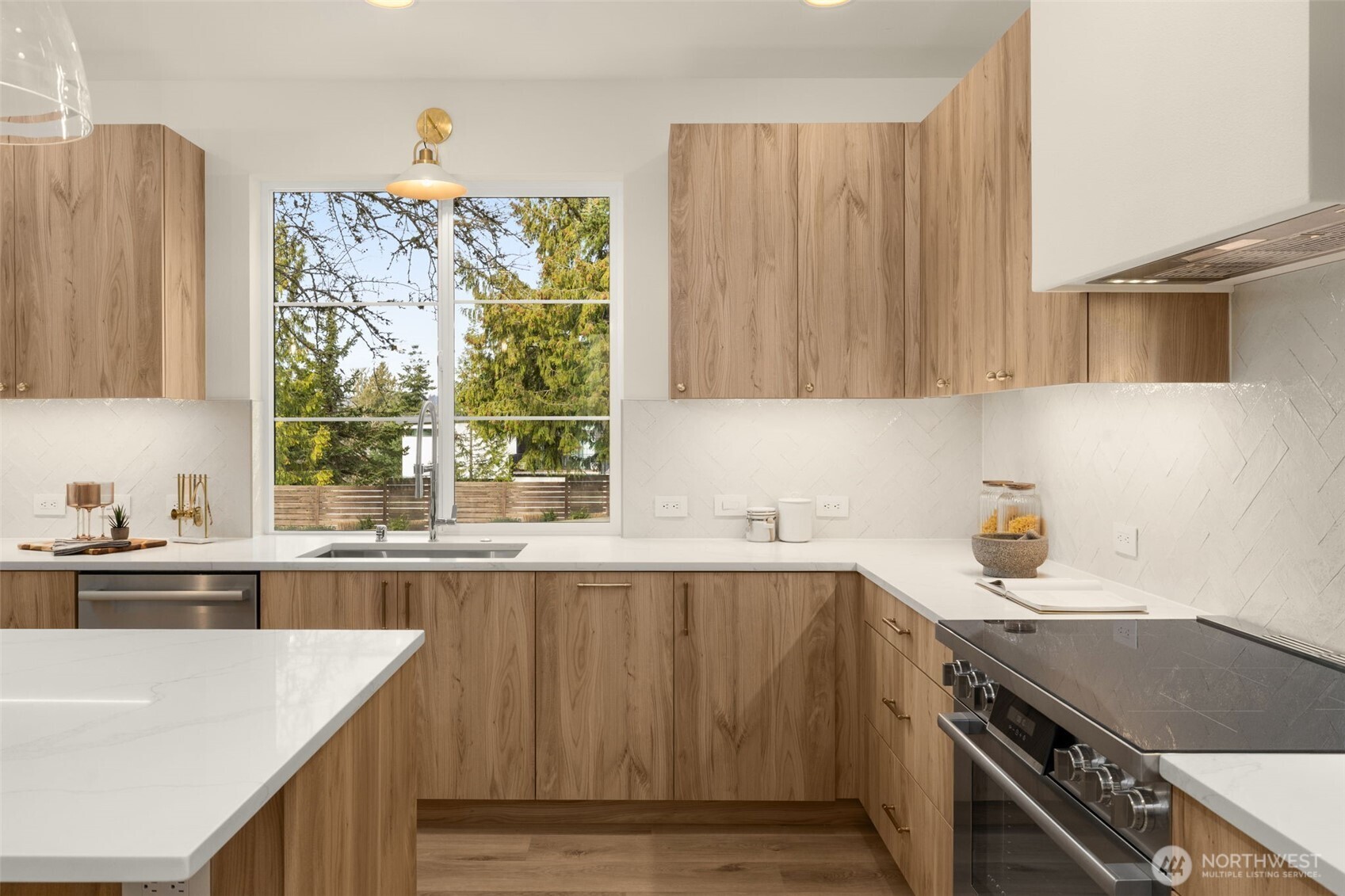 1864 1st Street , Kirkland, WA 98033