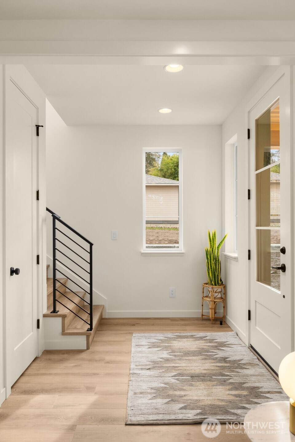 1864 1st Street , Kirkland, WA 98033