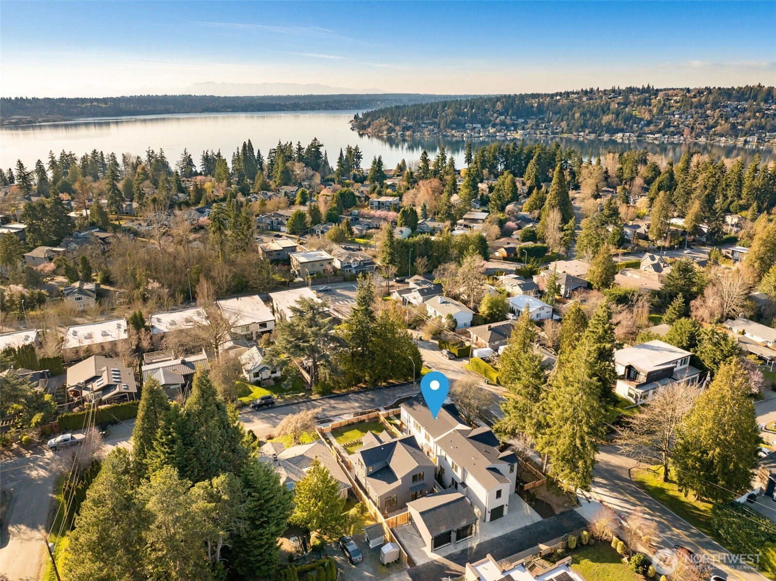 1864 1st Street , Kirkland, WA 98033