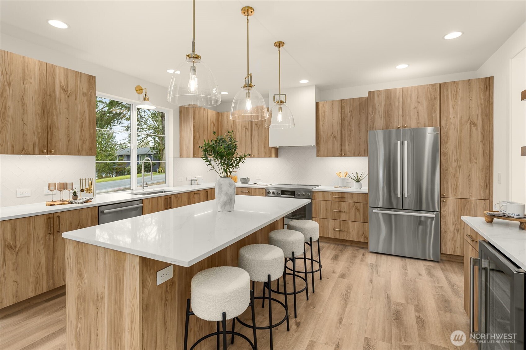 1864 1st Street , Kirkland, WA 98033