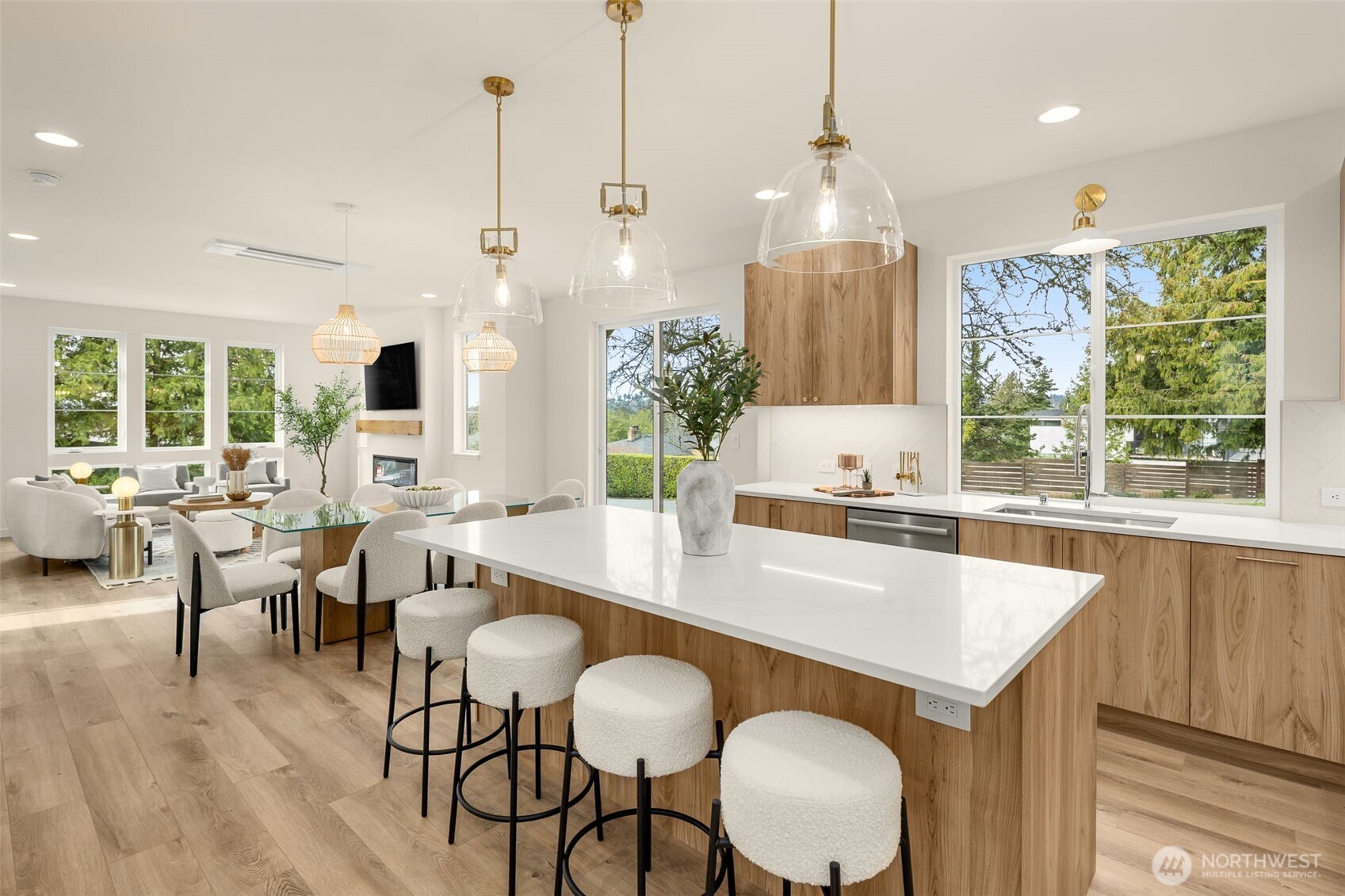 1864 1st Street , Kirkland, WA 98033