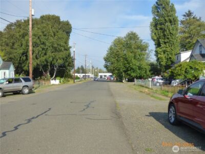 921 W Perry Street , Aberdeen, WA 98520 - Photo 3