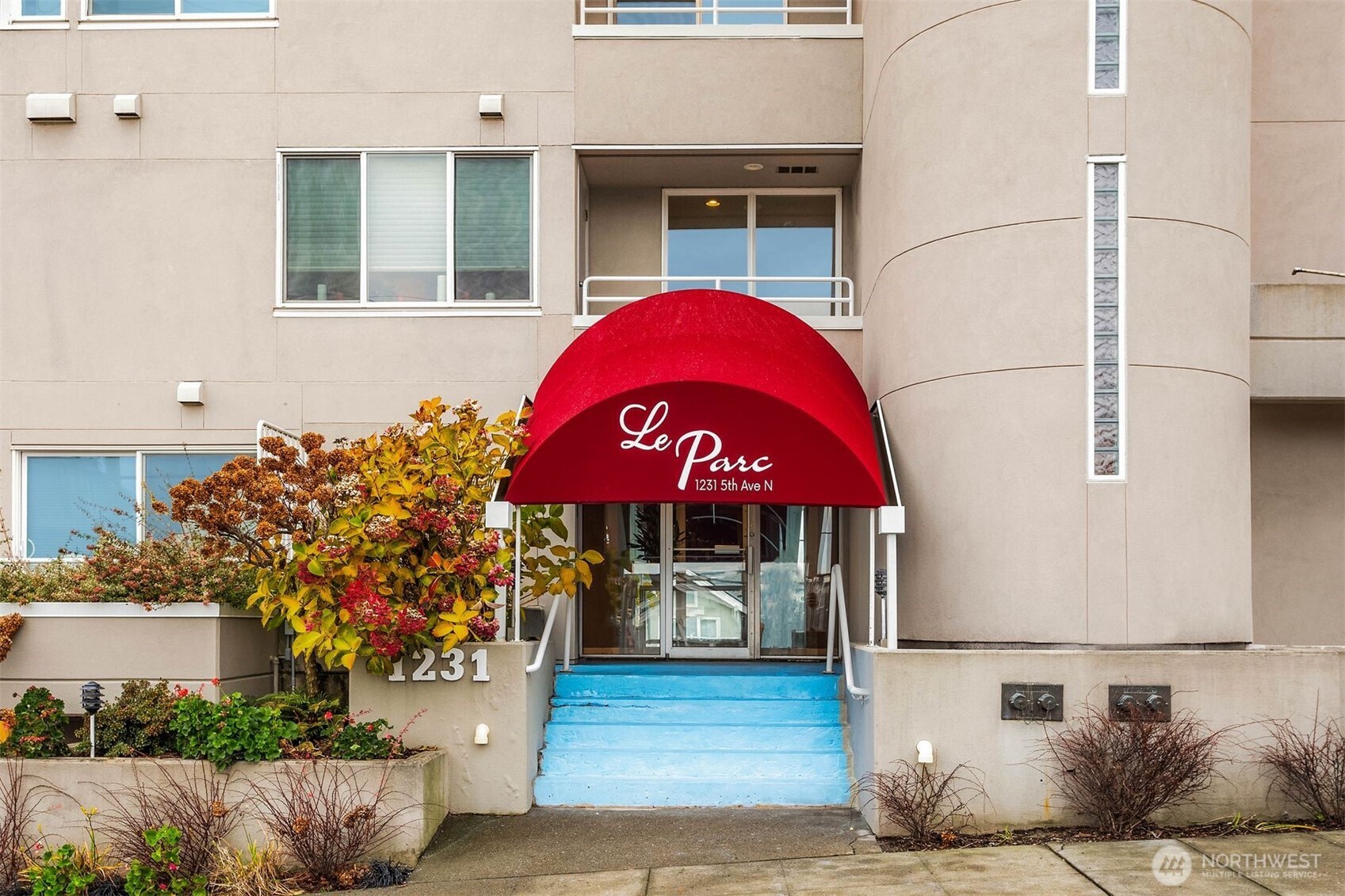 1231 5th Avenue N #204, Seattle, WA 98109