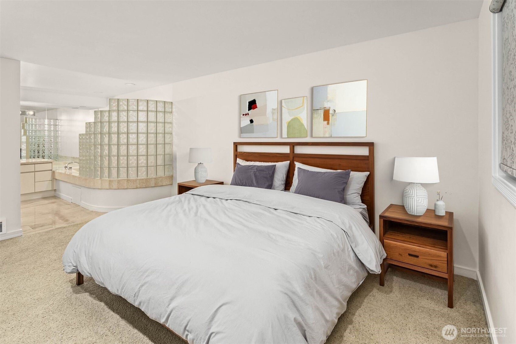 1231 5th Avenue N #204, Seattle, WA 98109