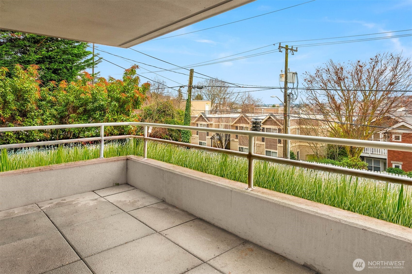 1231 5th Avenue N #204, Seattle, WA 98109