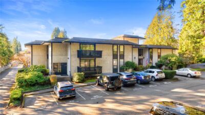 19409 56th Avenue W #201, Lynnwood, WA 98036