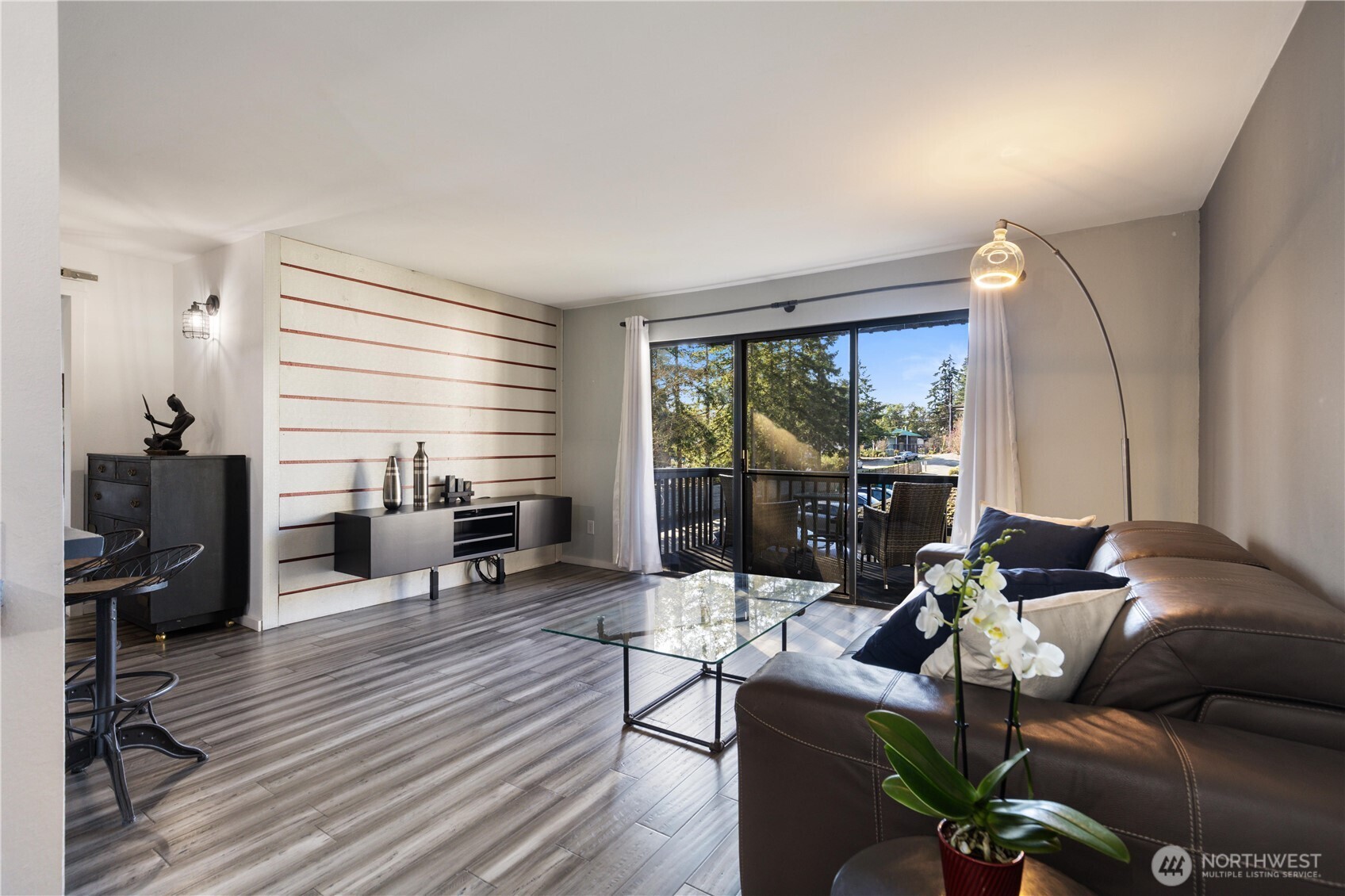 19409 56th Avenue W #201, Lynnwood, WA 98036