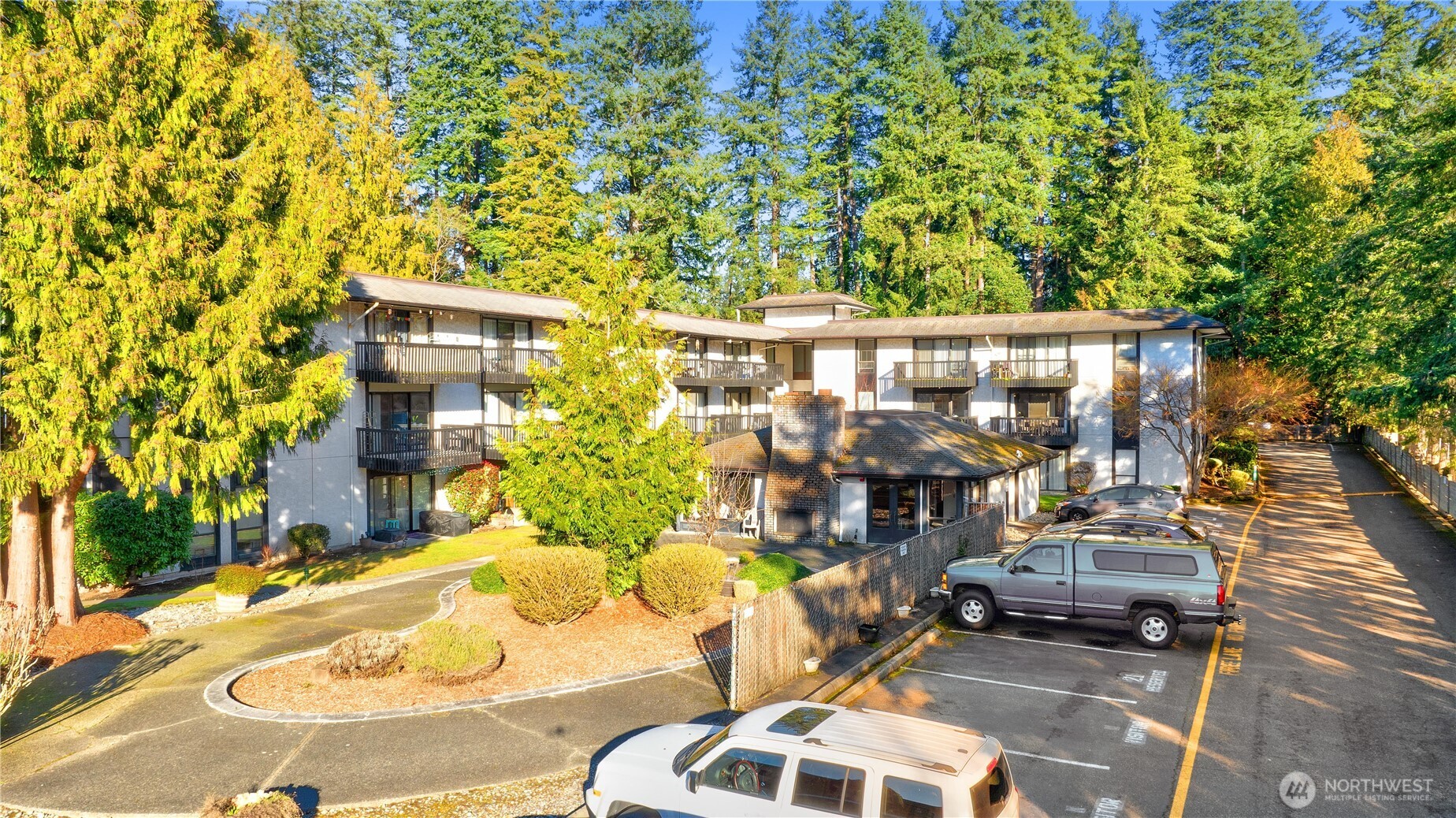 19409 56th Avenue W #201, Lynnwood, WA 98036