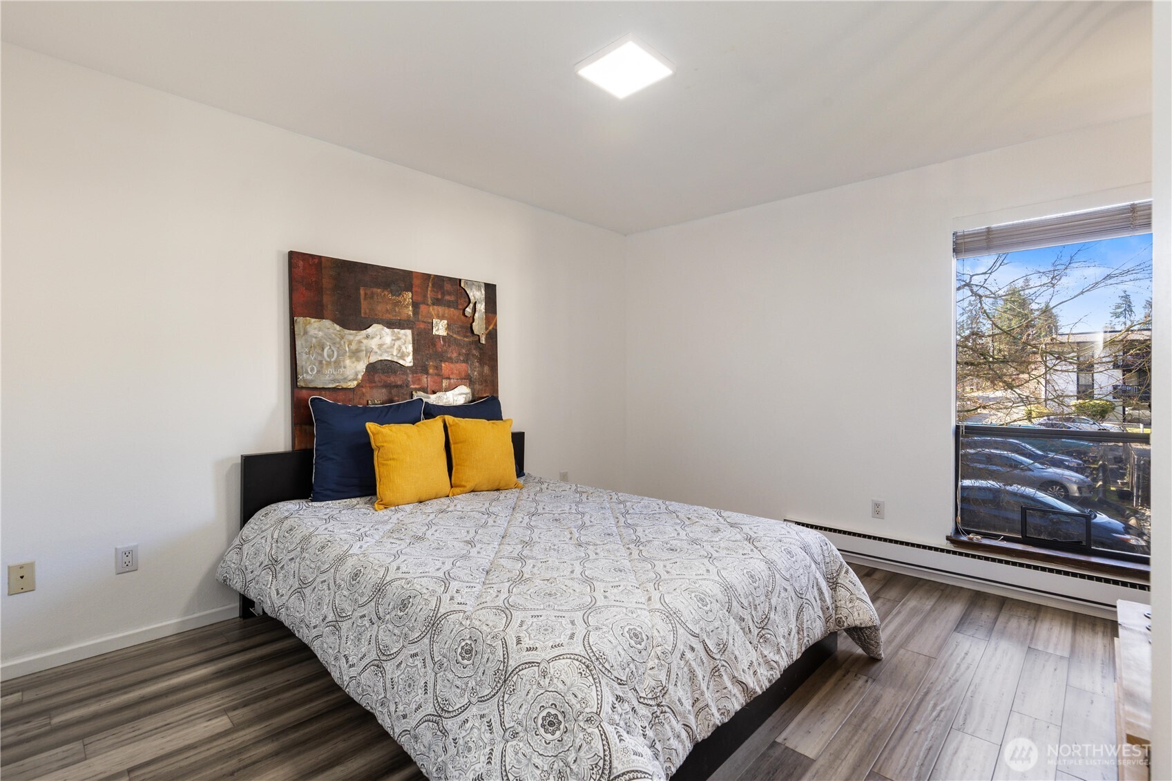 19409 56th Avenue W #201, Lynnwood, WA 98036