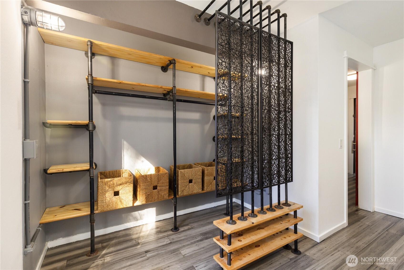 19409 56th Avenue W #201, Lynnwood, WA 98036