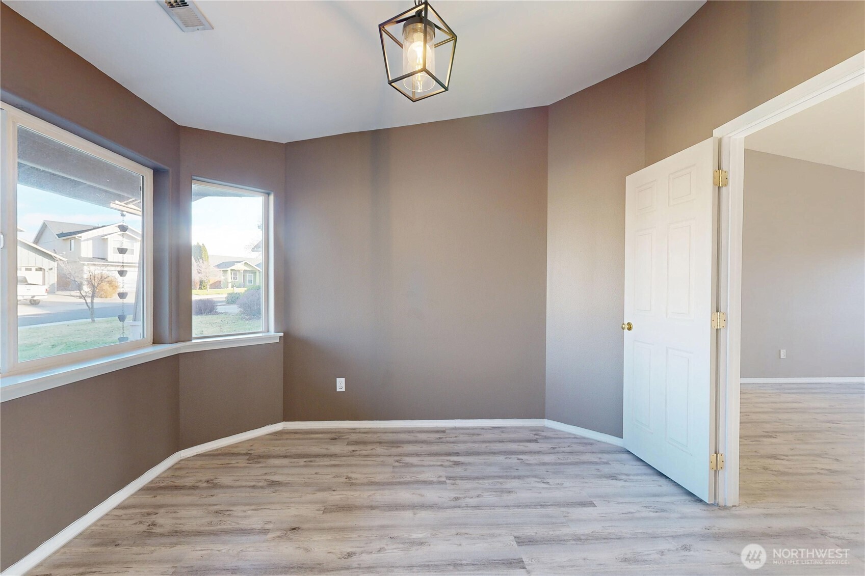 1152 SE Falbo Drive , College Place, WA 99324