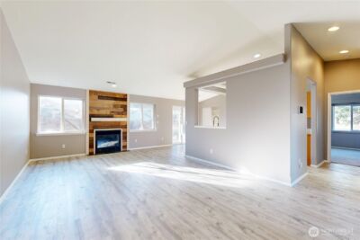 1152 SE Falbo Drive , College Place, WA 99324 - Photo 2