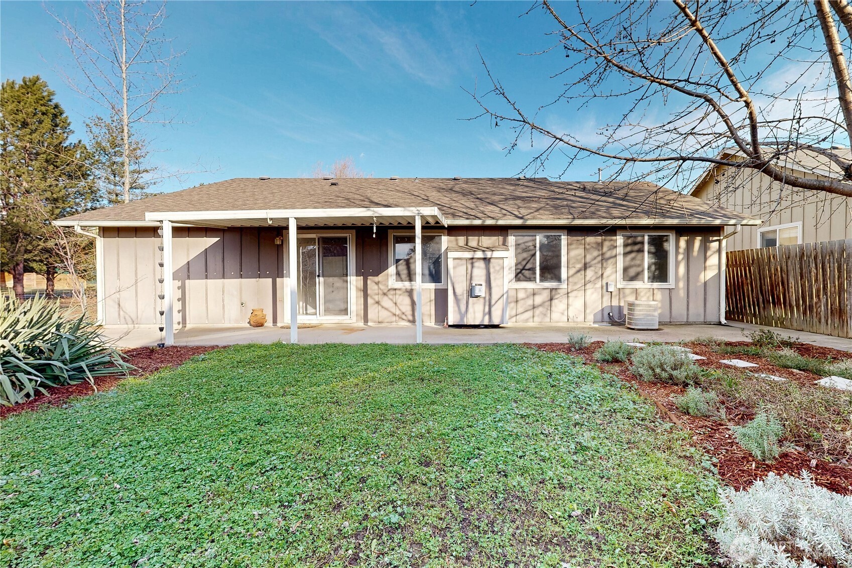 1152 SE Falbo Drive , College Place, WA 99324