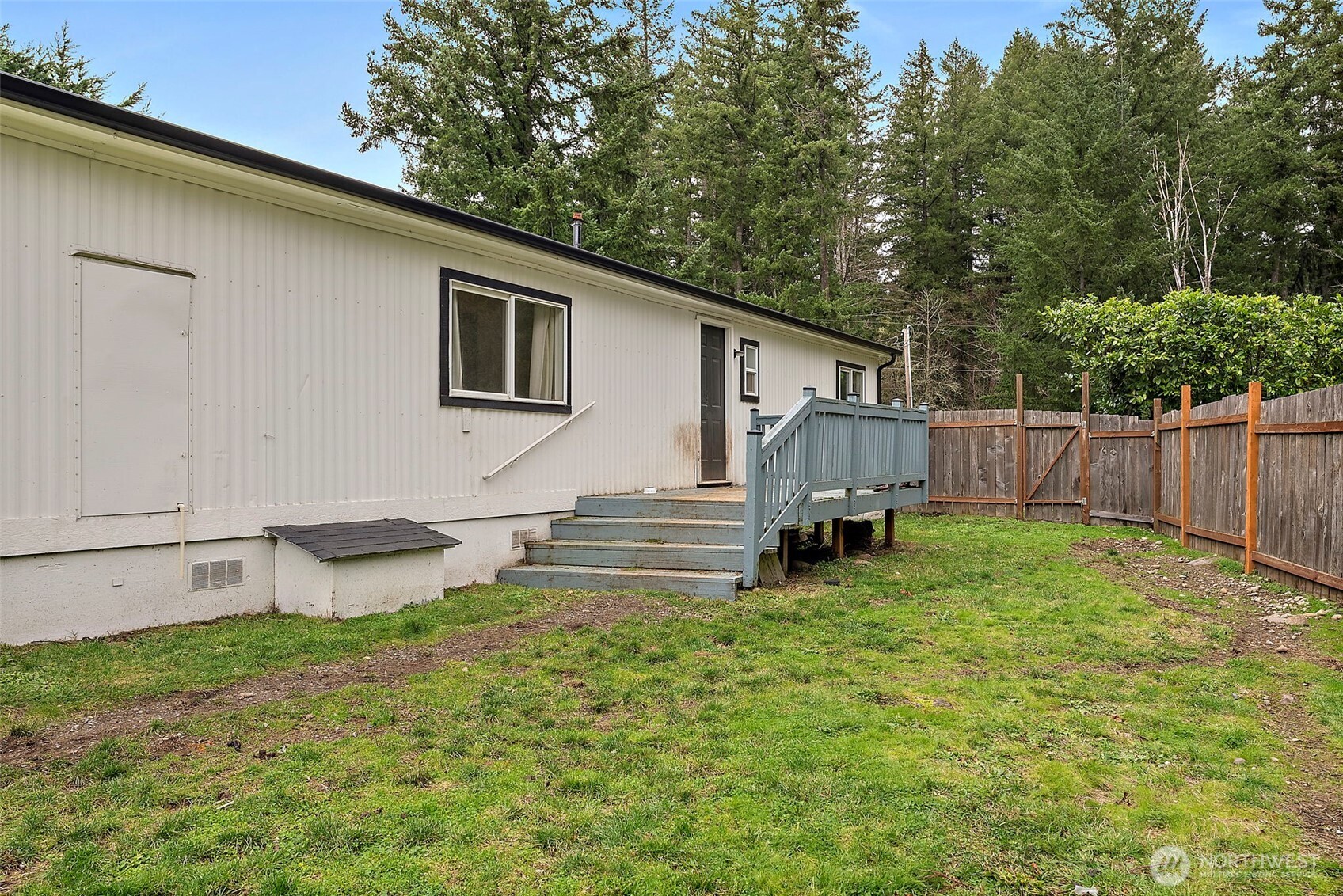 16503 Village Drive SE, Rainier, WA 98576