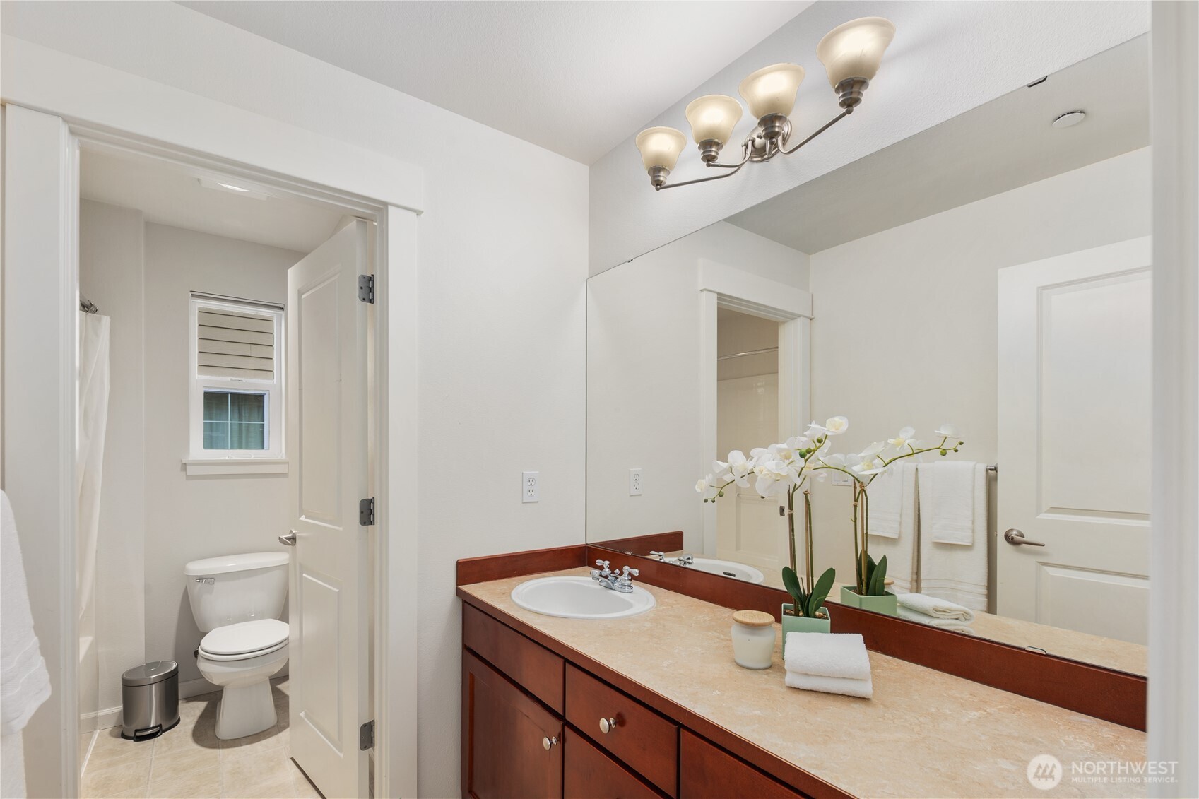 18251 NE 111th st , Redmond, WA 98052