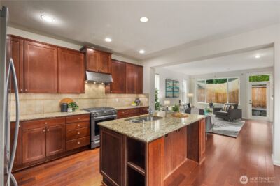 18251 NE 111th st , Redmond, WA 98052 - Photo 9