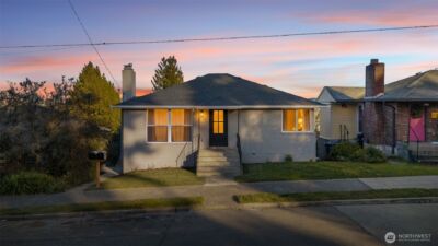 2332 17th Avenue S, Seattle, WA 98144 - Photo 2