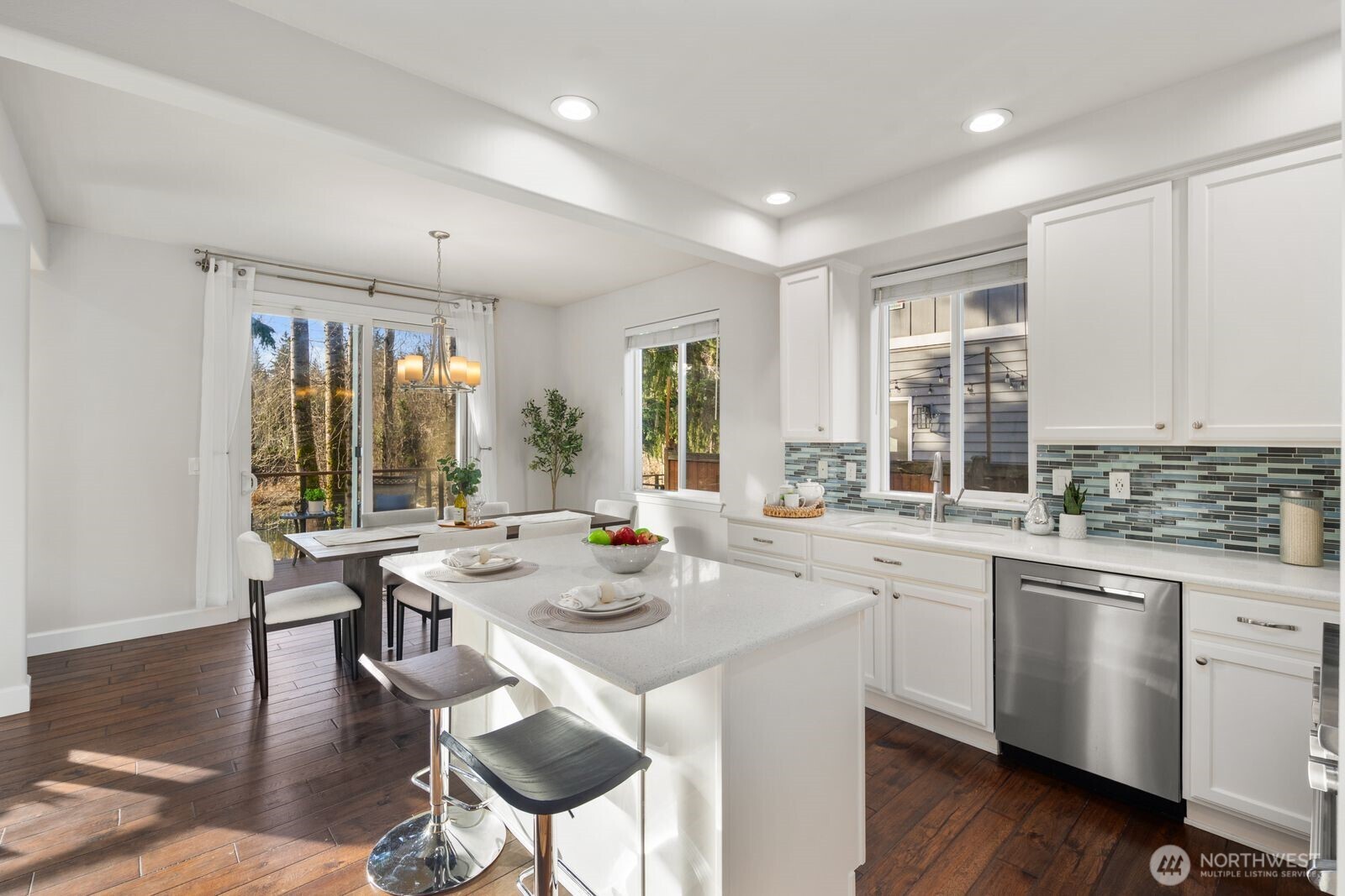 12219 NE 105th Street , Kirkland, WA 98033-8830