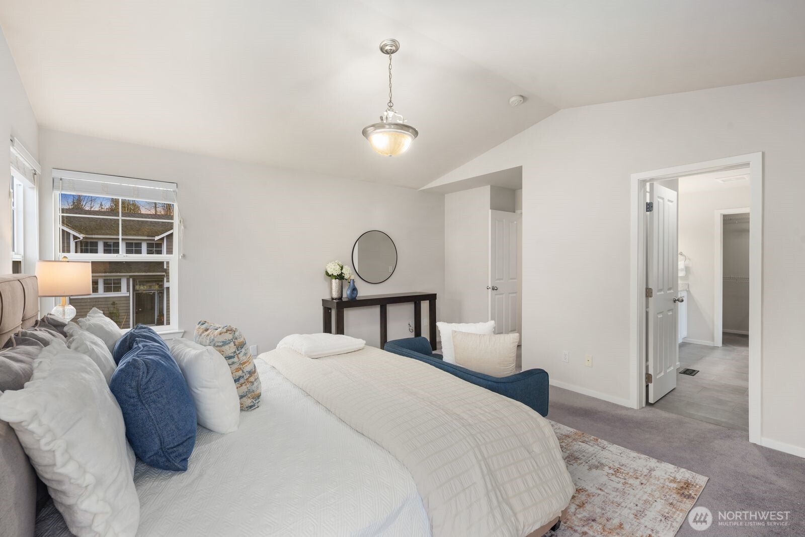 12219 NE 105th Street , Kirkland, WA 98033-8830