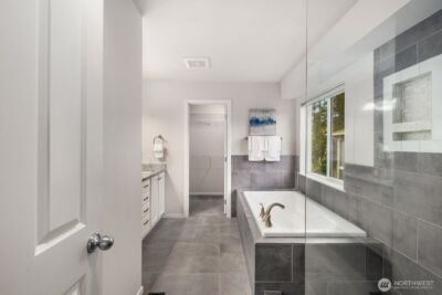 12219 NE 105th Street , Kirkland, WA 98033-8830 - Photo 27