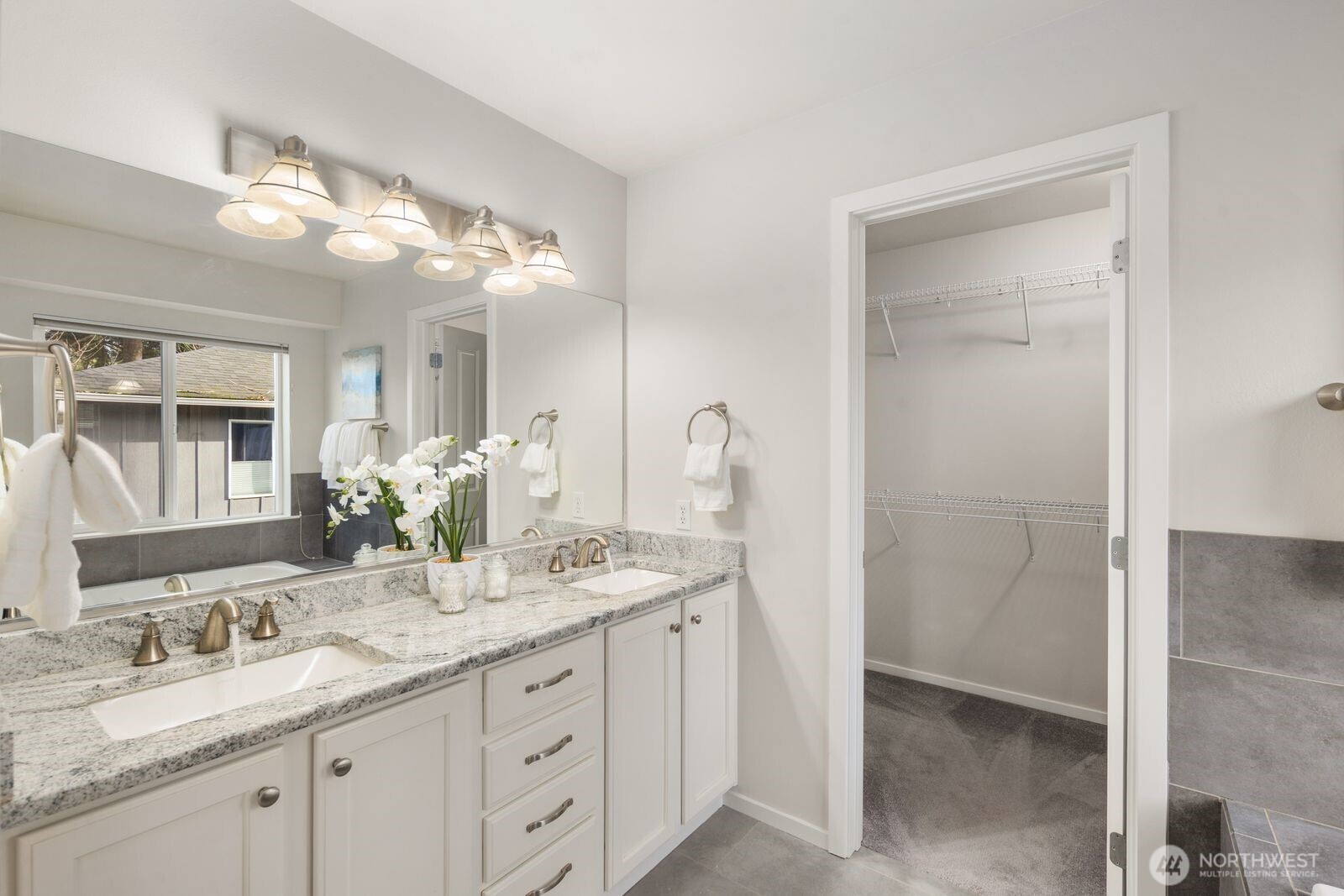 12219 NE 105th Street , Kirkland, WA 98033-8830