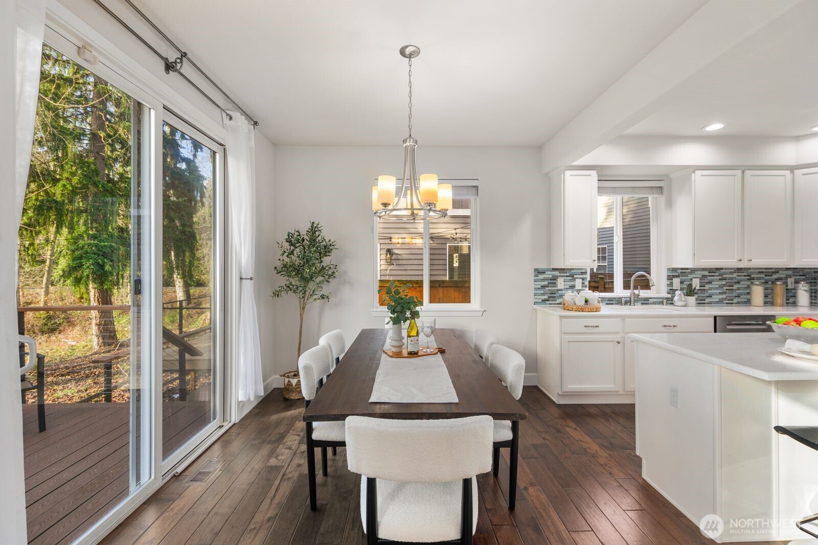 12219 NE 105th Street , Kirkland, WA 98033-8830