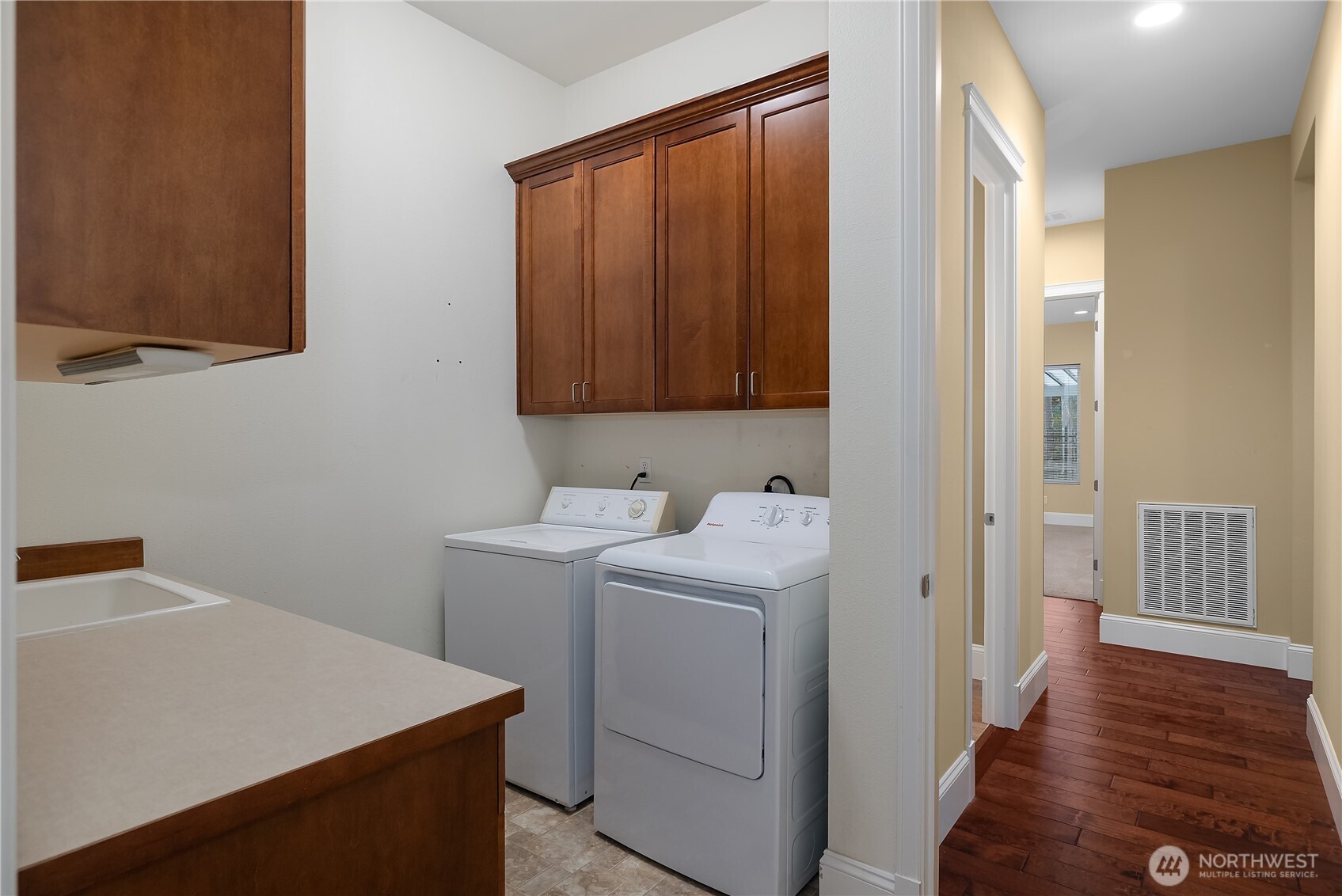 8265 Orcas Loop NE, Lacey, WA 98516