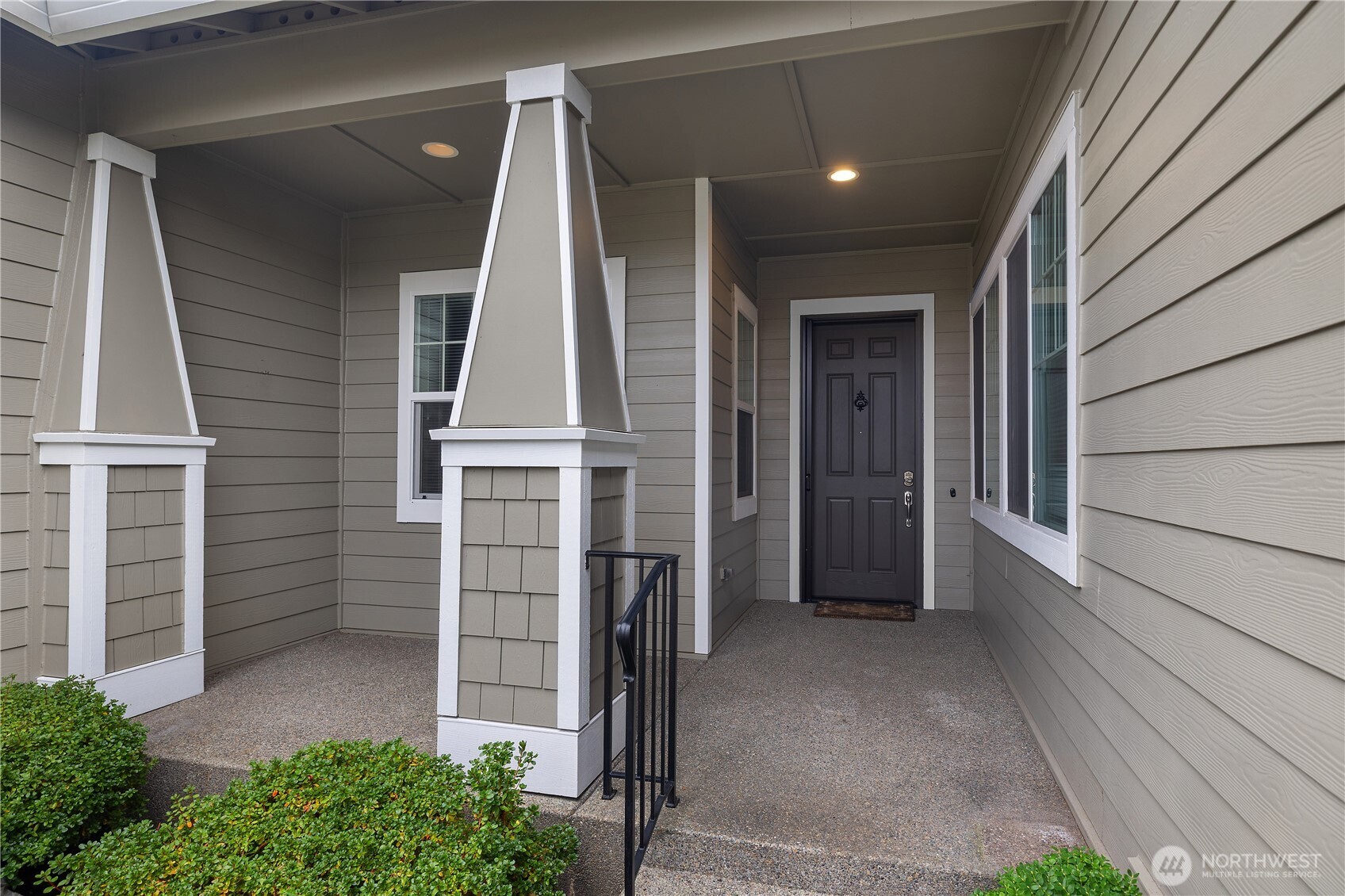 8265 Orcas Loop NE, Lacey, WA 98516