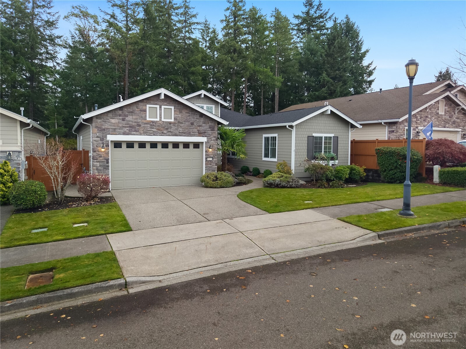 8265 Orcas Loop NE, Lacey, WA 98516