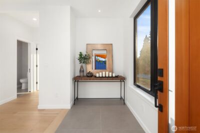 6214 40th Avenue NE, Seattle, WA 98115 - Photo 3