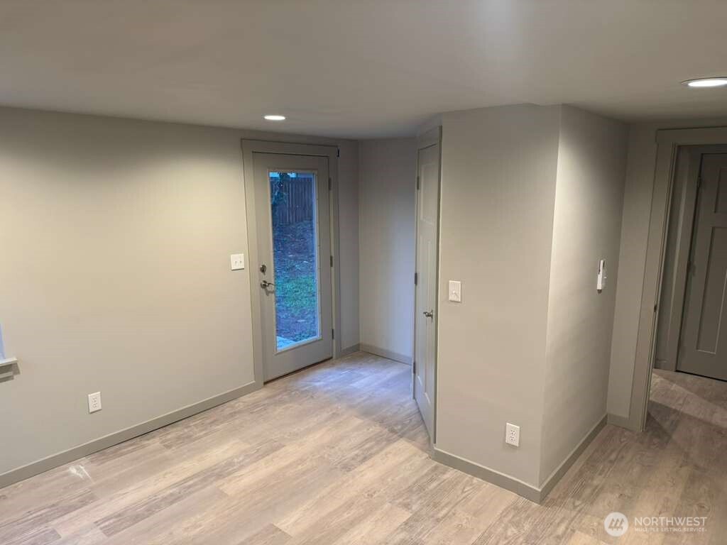 21836 SE 268th Street , Maple Valley, WA 98038