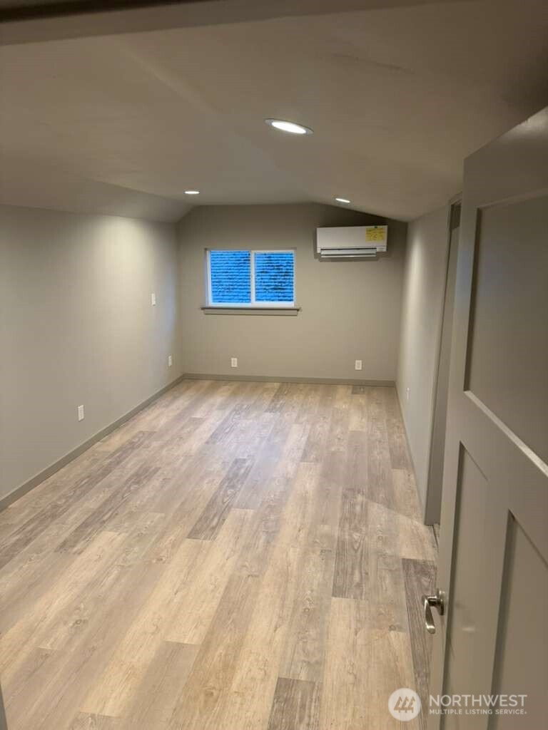 21836 SE 268th Street , Maple Valley, WA 98038